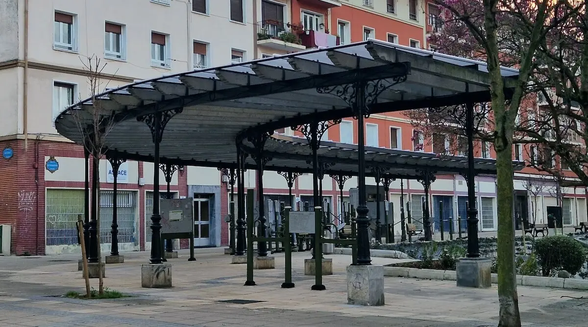 renovacion-pergolas-plaza-levante-bilbao